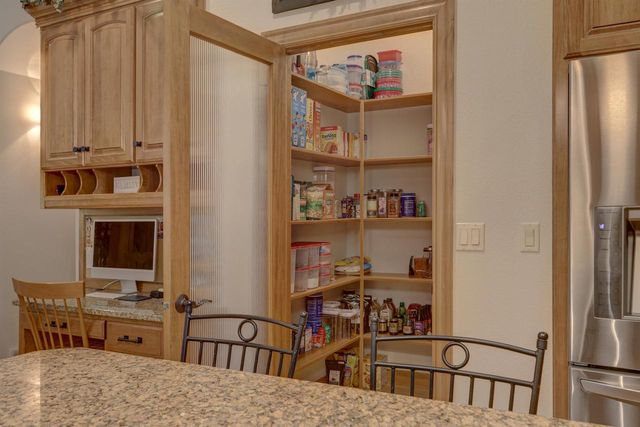 422 BOSWORTH LANE, Neenah, WI 54956