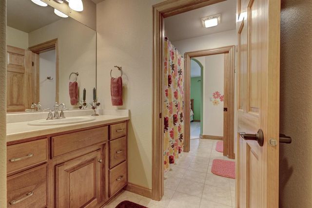 422 BOSWORTH LANE, Neenah, WI 54956