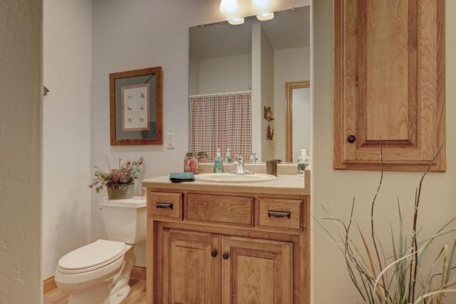422 BOSWORTH LANE, Neenah, WI 54956
