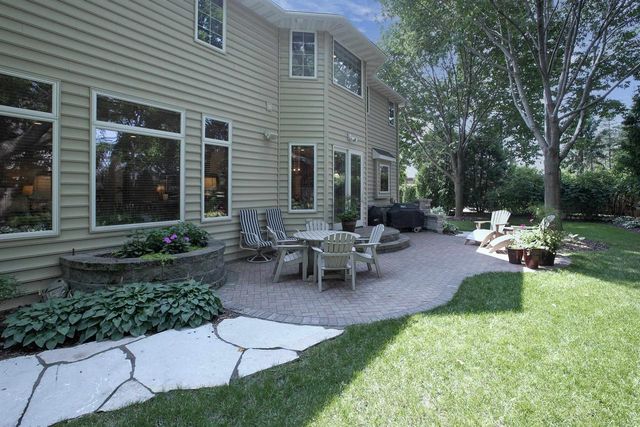 422 BOSWORTH LANE, Neenah, WI 54956