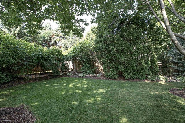 422 BOSWORTH LANE, Neenah, WI 54956