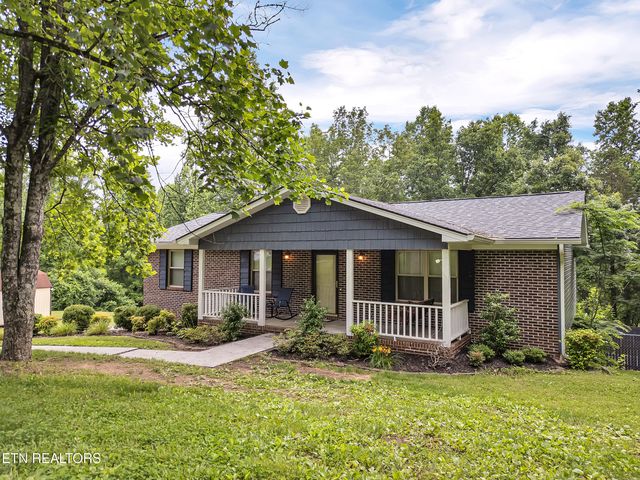 3342 Shagbark Rd, Powell, TN 37849