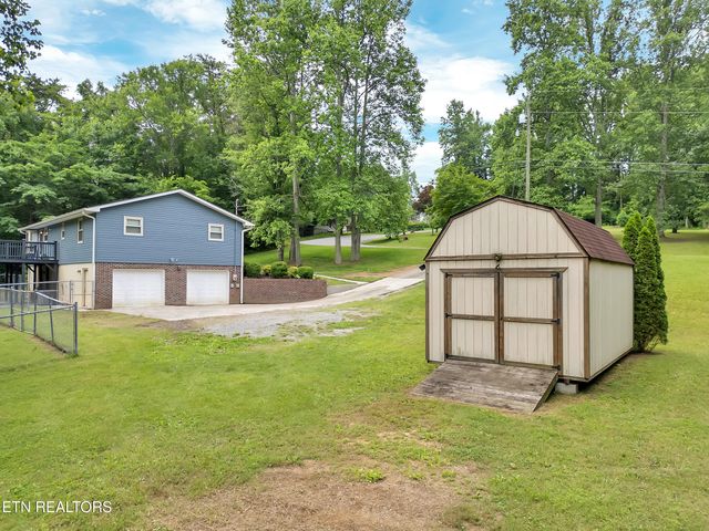 3342 Shagbark Rd, Powell, TN 37849