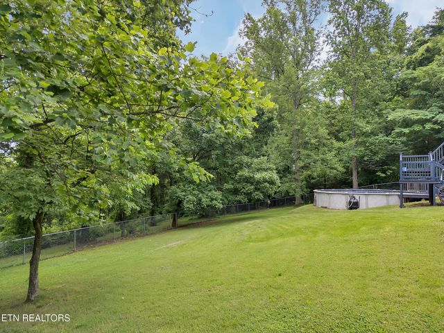3342 Shagbark Rd, Powell, TN 37849