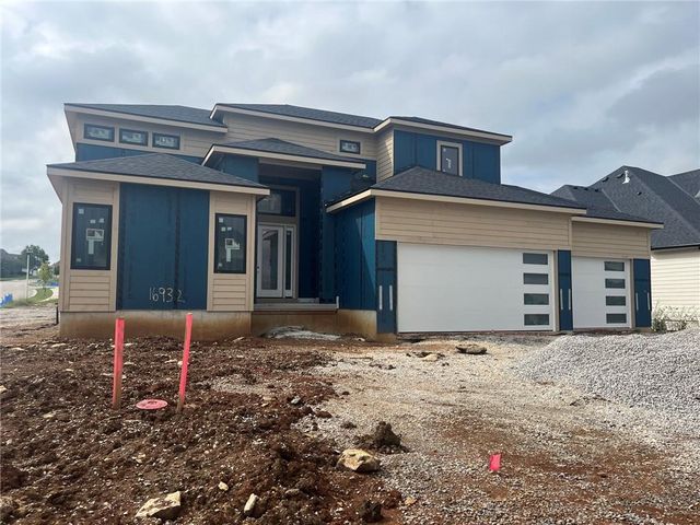 16932 Rosehill Street, Overland Park, KS 66221