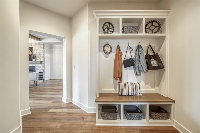 16932 Rosehill Street, Overland Park, KS 66221