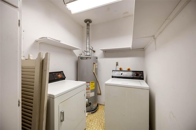 7131 Bellaire Boulevard, Houston, TX 77074