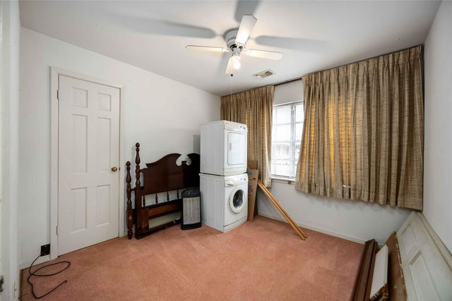 7131 Bellaire Boulevard, Houston, TX 77074