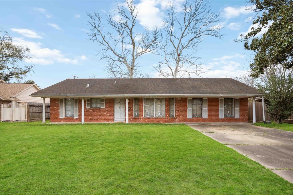 7131 Bellaire Boulevard, Houston, TX 77074