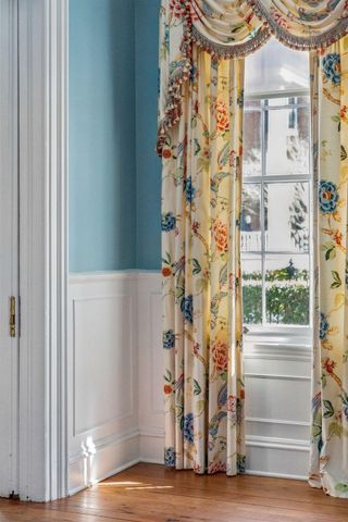 14 Lamboll Street, Charleston, SC 29401