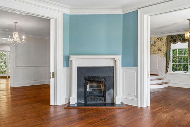 14 Lamboll Street, Charleston, SC 29401