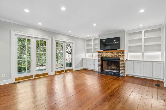 14 Lamboll Street, Charleston, SC 29401