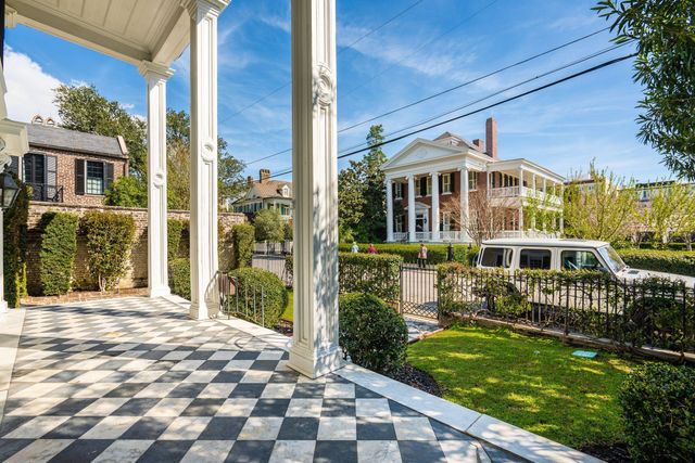 14 Lamboll Street, Charleston, SC 29401