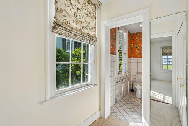 14 Lamboll Street, Charleston, SC 29401