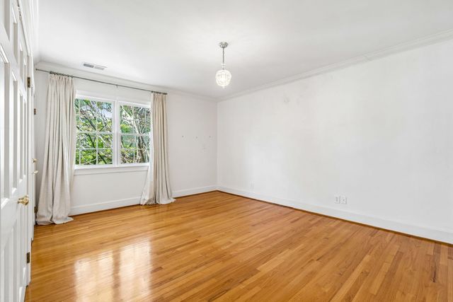 14 Lamboll Street, Charleston, SC 29401