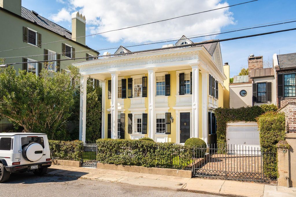 14 Lamboll Street, Charleston, SC 29401