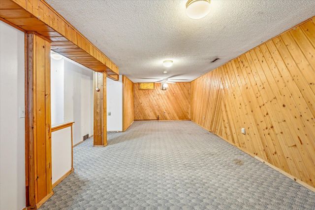 129 32nd Avenue N, Saint Cloud, MN 56303