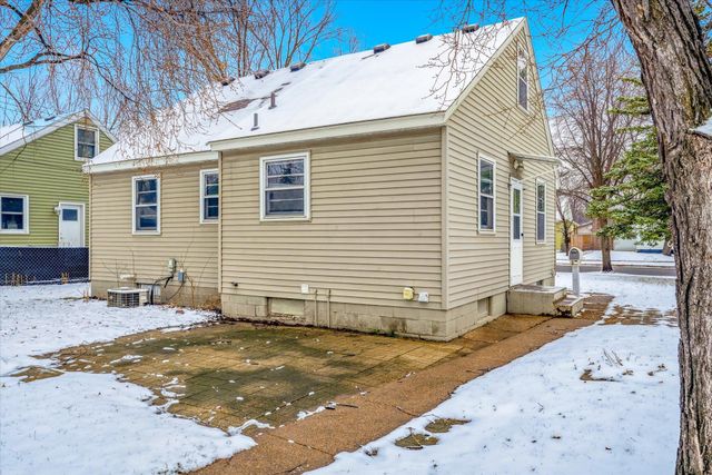 129 32nd Avenue N, Saint Cloud, MN 56303