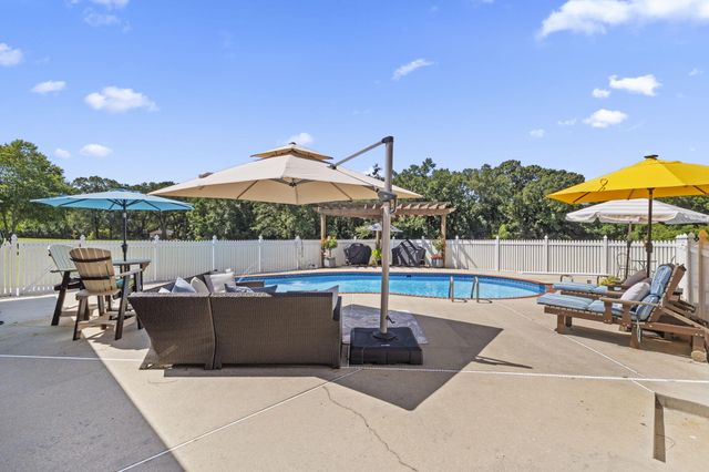 6619 Allison Way, Pace, FL 32571