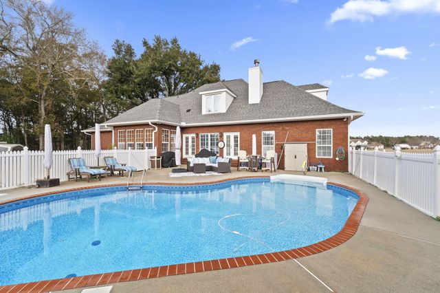 6619 Allison Way, Pace, FL 32571