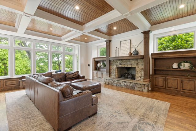 8218 Holly Rd, Brentwood, TN 37027
