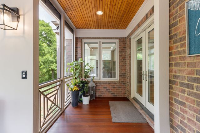 8218 Holly Rd, Brentwood, TN 37027