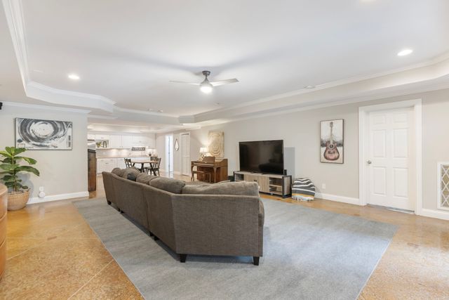 8218 Holly Rd, Brentwood, TN 37027