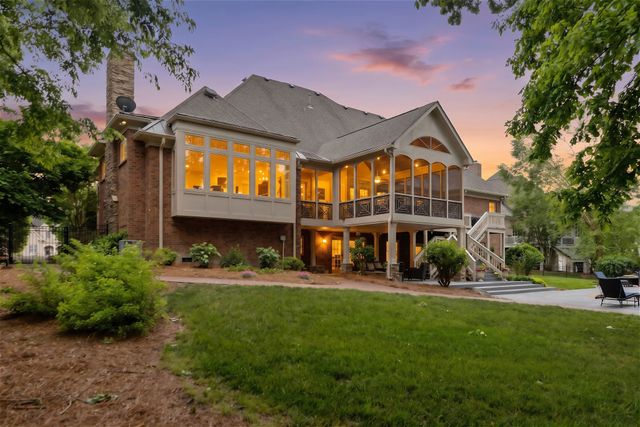 8218 Holly Rd, Brentwood, TN 37027