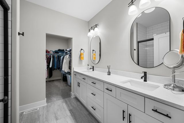 3098 Mary Leigh Drive, Bettendorf, IA 52722