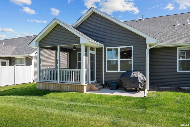 3098 Mary Leigh Drive, Bettendorf, IA 52722