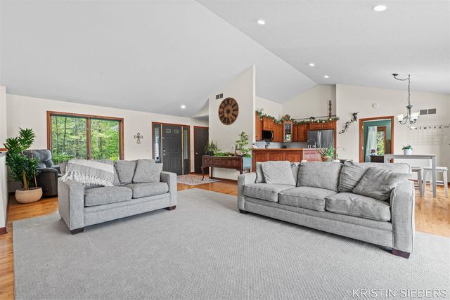 9760 Jade Drive, Allendale, MI 49401