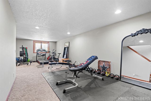 9760 Jade Drive, Allendale, MI 49401