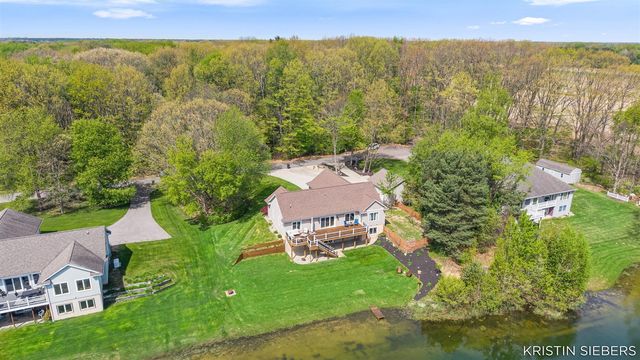9760 Jade Drive, Allendale, MI 49401