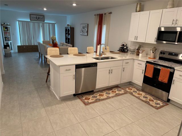 1951 ROSEWOOD CIRCLE, Lakeland, FL 33810