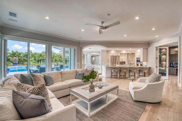 101 Thornton Drive, Palm Beach Gardens, FL 33418