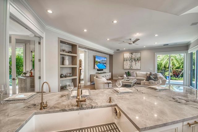 101 Thornton Drive, Palm Beach Gardens, FL 33418