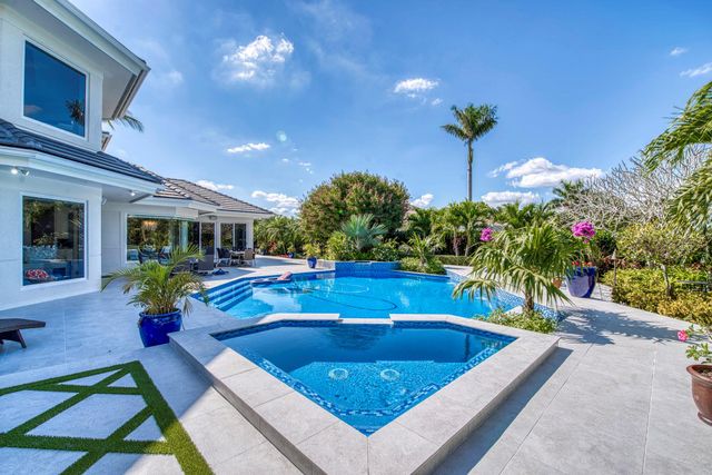 101 Thornton Drive, Palm Beach Gardens, FL 33418