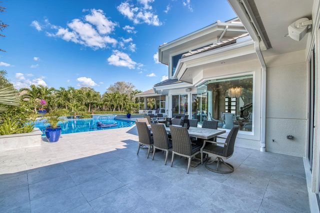 101 Thornton Drive, Palm Beach Gardens, FL 33418