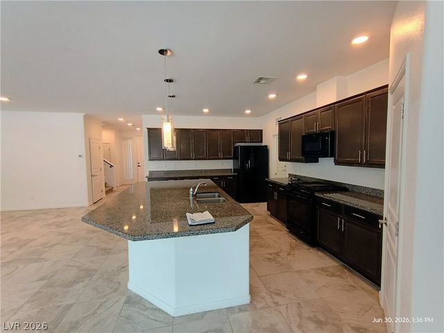 8139 Shale Canyon Street, Las Vegas, NV 89139