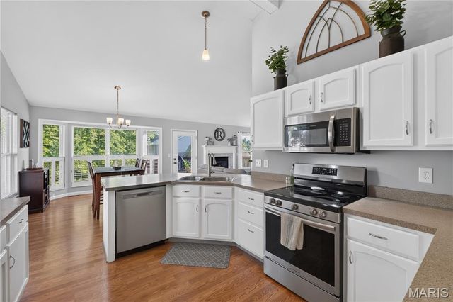 3673 Eagles Hill Ridge, St Charles, MO 63303