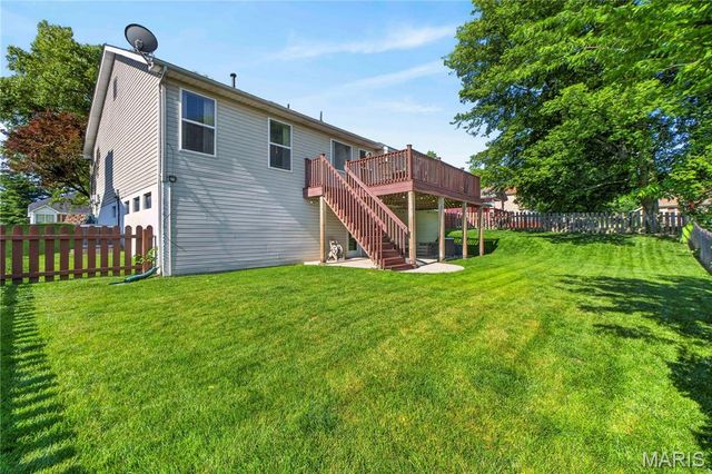 3673 Eagles Hill Ridge, St Charles, MO 63303