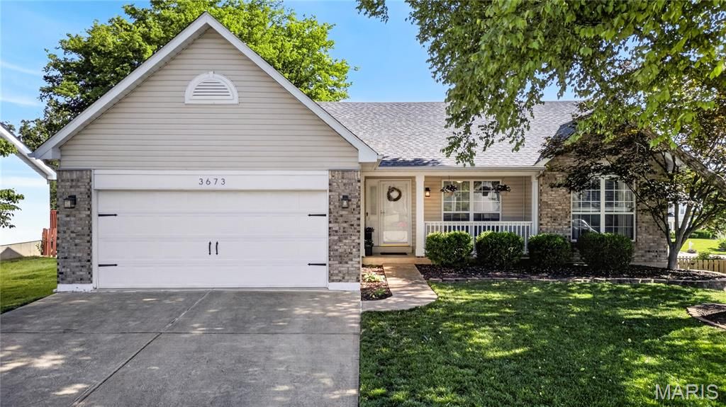 3673 Eagles Hill Ridge, St Charles, MO 63303