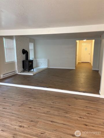 210 Seattle Avenue, Shelton, WA 98584