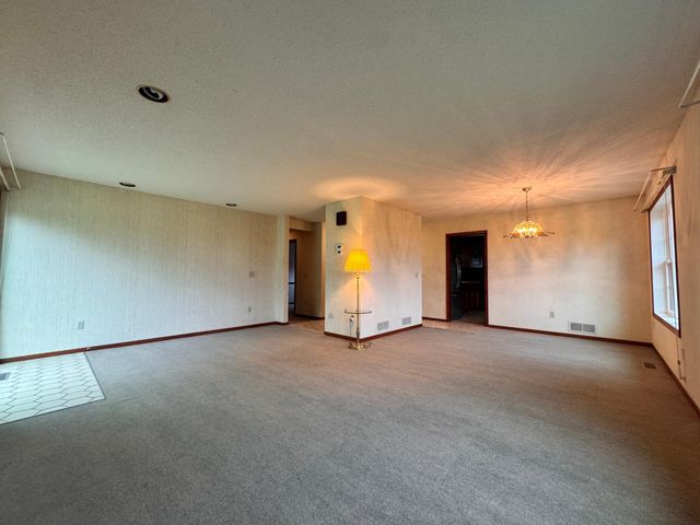2095 Jamison Avenue NE, Saint Michael, MN 55376