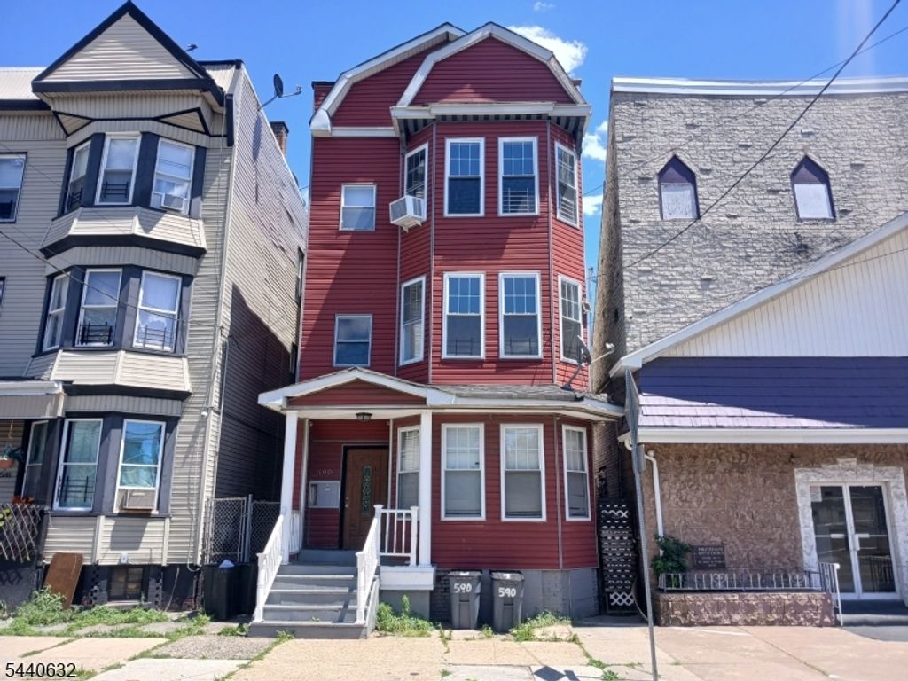 590 Hunterdon St, Newark City, NJ 07108 — photo 2