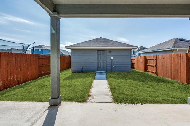 221 Duck Creek TRL, San Marcos, TX 78666