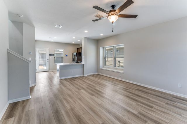 221 Duck Creek TRL, San Marcos, TX 78666