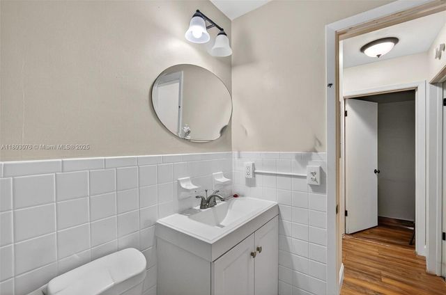 810 Lake Shore Dr 40, Lake Park, FL 33403