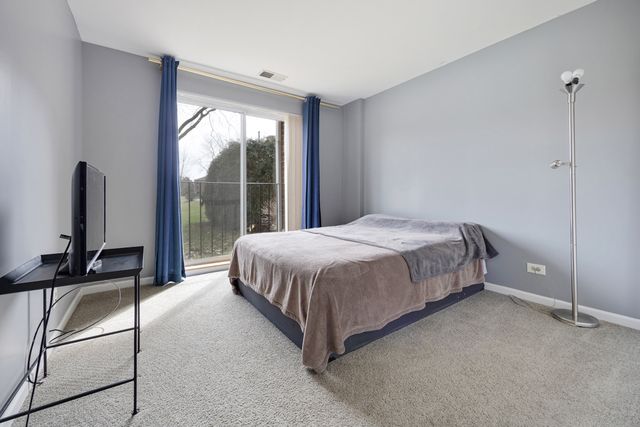 815 Leicester Road 114A, Elk Grove Village, IL 60007