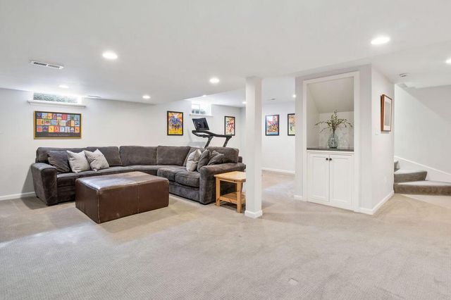 N63W29784 Woodfield COURT, Hartland, WI 53029